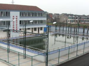 2008年7月江陰市南閘中學(xué)，游泳池，遮陽(yáng)蓬